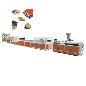 Automatic PVC WPC Crust Foamed Board Furniture Board Production Machinery with Plastic Extruders 380V 300-450kg/h Capacity