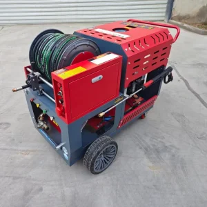 High Pressure Washer Pipe Dredging Machine 200Bar 60L/min Flow 300-600mm Diameter Remote Control for Sewer Cleaning